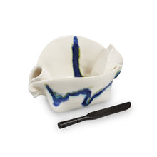 Load image into Gallery viewer, Hilborn Pottery Pinch Pot