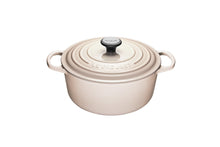 Load image into Gallery viewer, Le Creuset Round French Oven - 26cm
