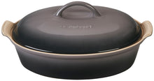 Load image into Gallery viewer, Le Creuset Heritage Covered Oval Baker - 2.5L
