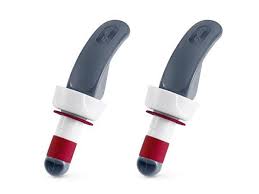 Zyliss set of 2 bottle stoppers have a leak-proof rubber seal for keeping opened wine, oil and vinegar fressh.