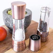 Load image into Gallery viewer, Cole and Mason &#39;Derwent&#39; Salt and Pepper Mill Set - Copper
